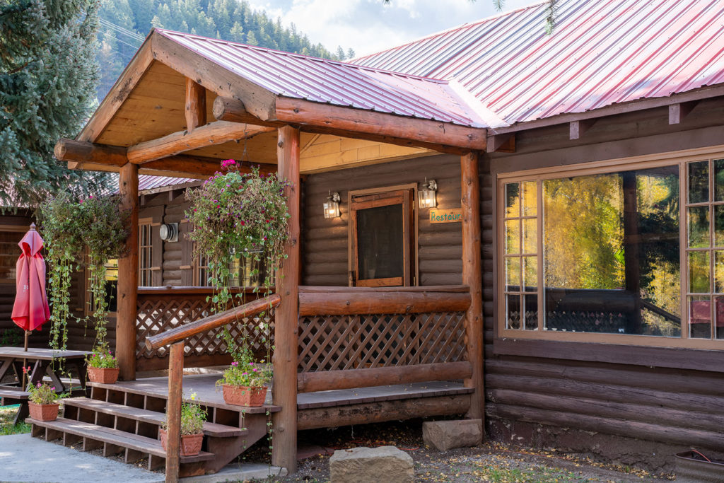 The Almont Resort - Crested Butte Colorado