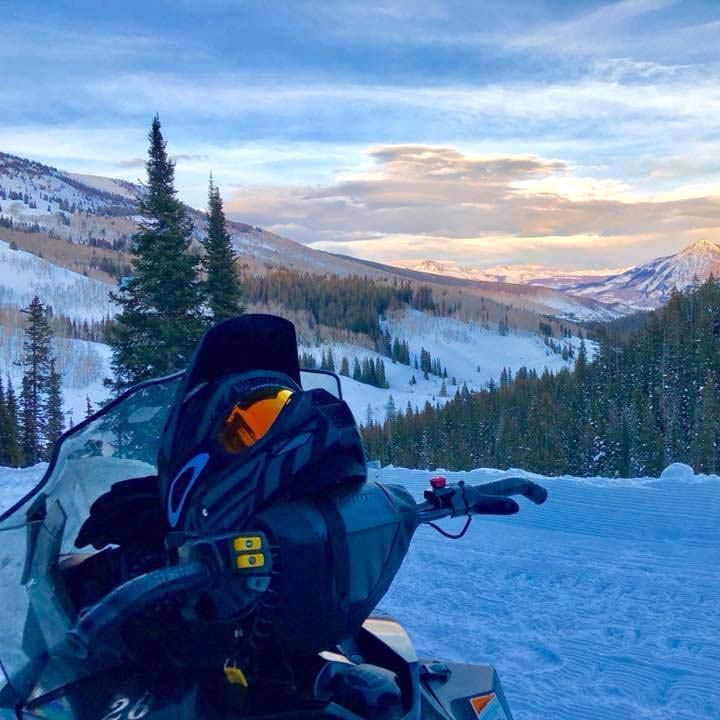 Action Adventures - Crested Butte Snowmobile Rentals & Guided Tours