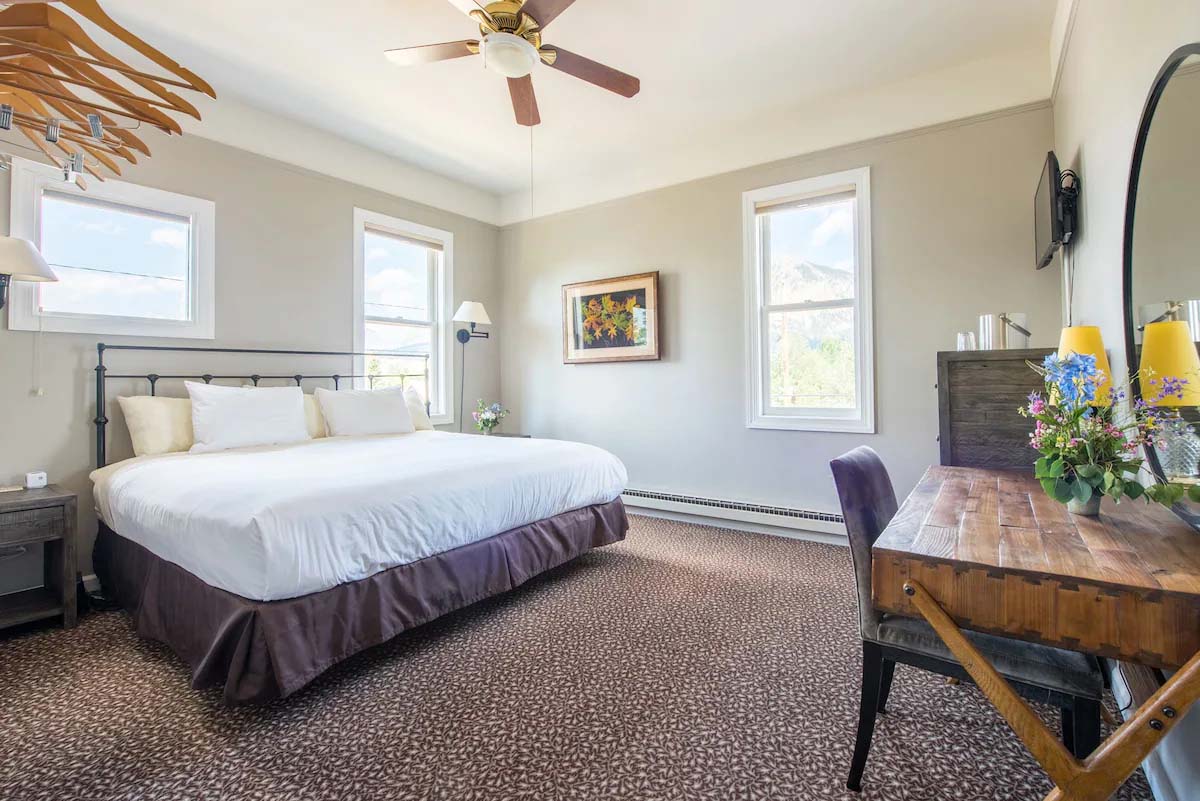 Elk Mountain Lodge - Crested Butte Colorado