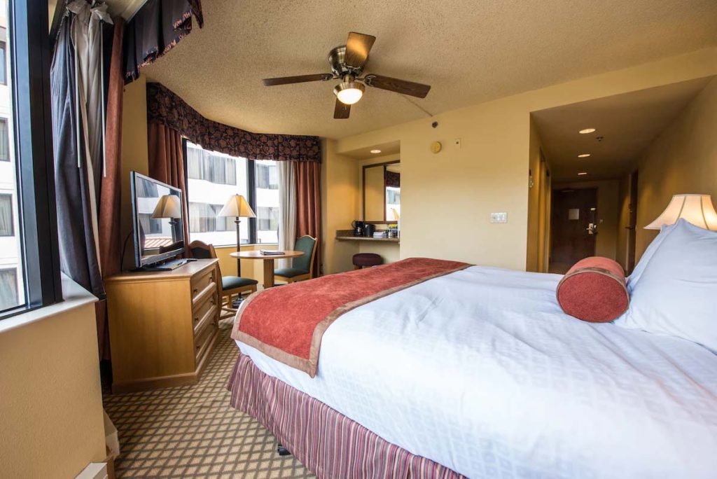 The Grand Lodge - Crested Butte Slopeside Hotel