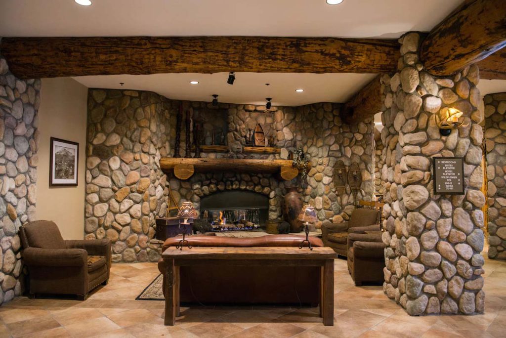 The Grand Lodge - Crested Butte Slopeside Hotel