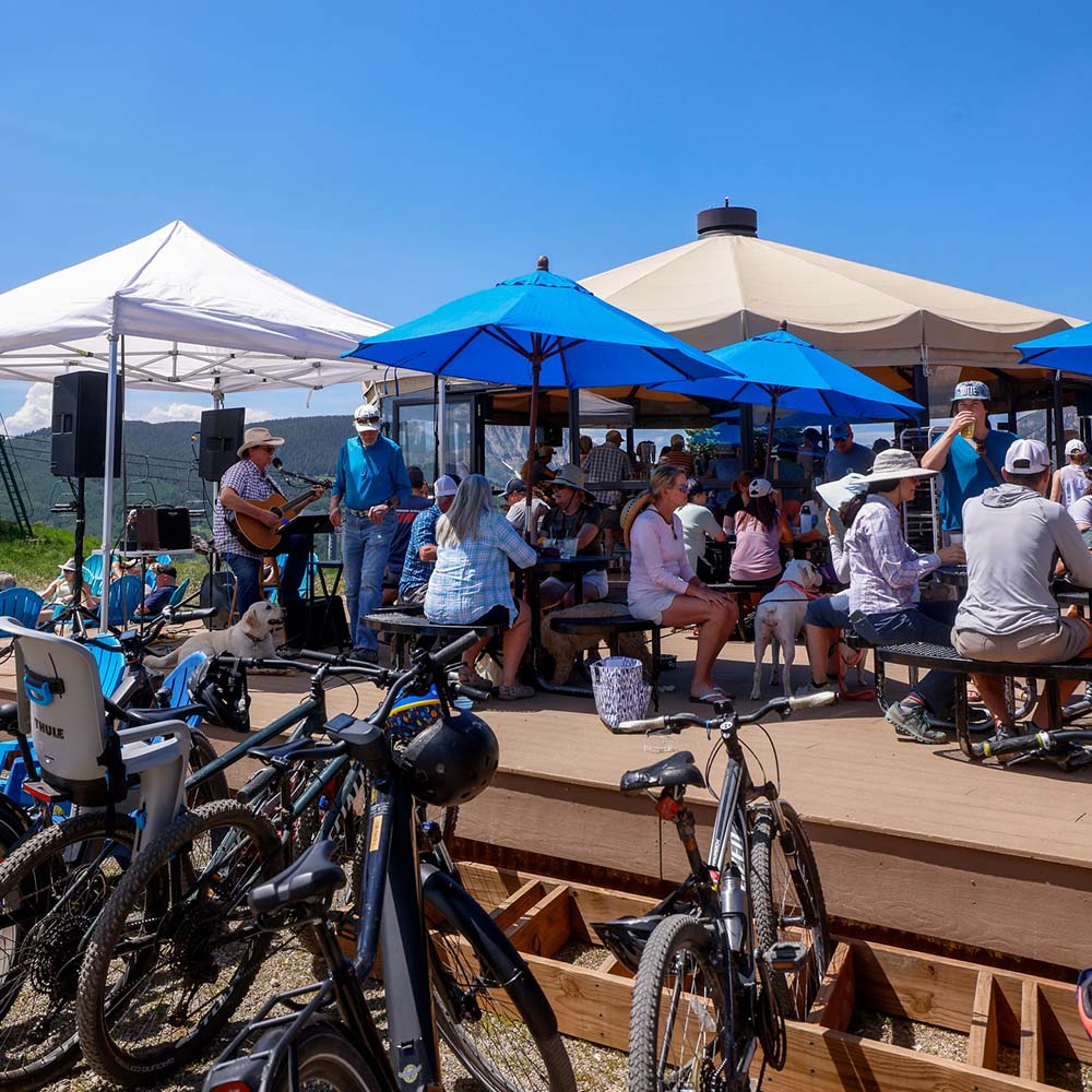 Umbrella Bar at Ten Peaks - Crested Butte on Mountain Restaurant